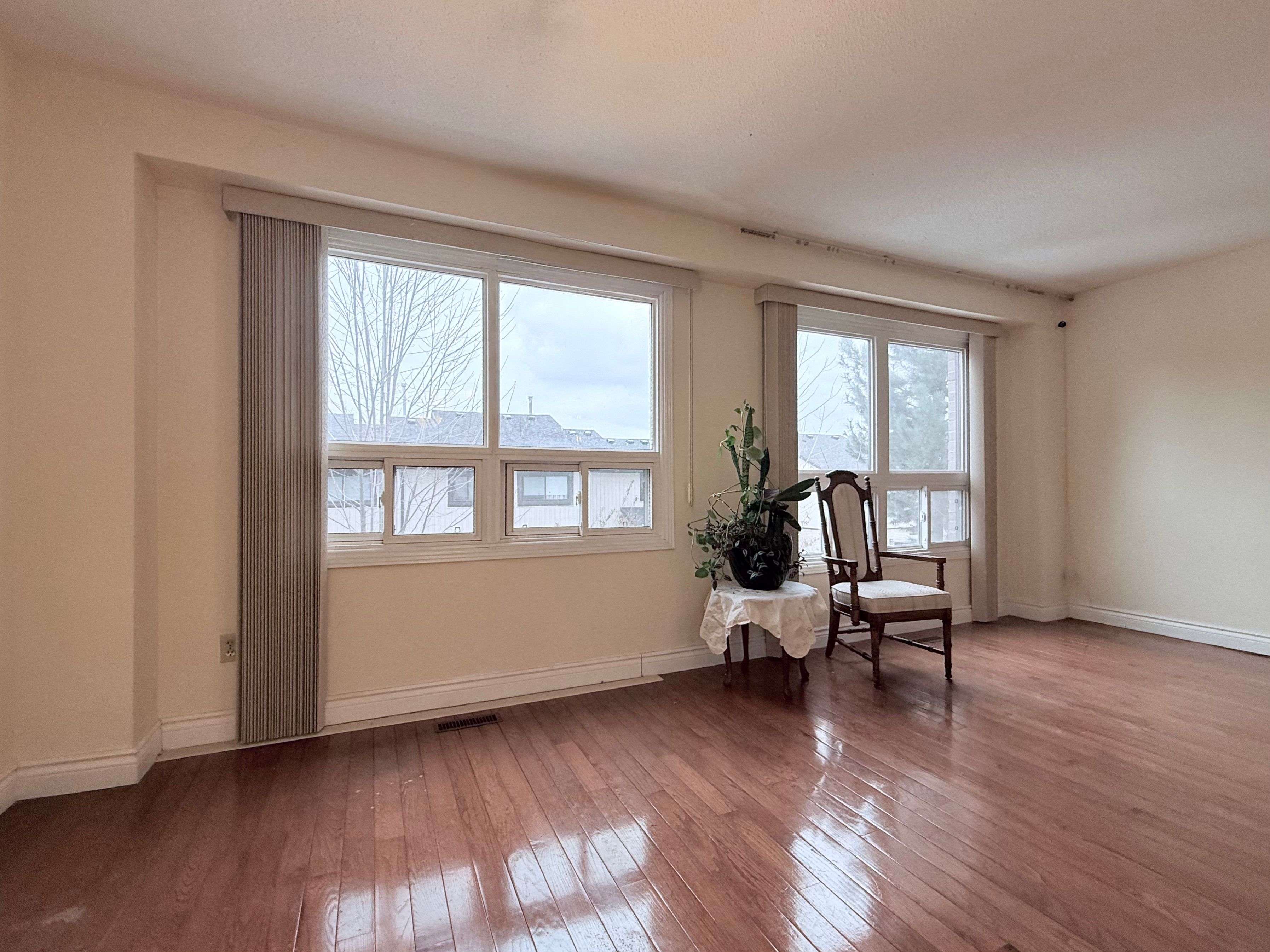 Mississauga, ON L5L 3T9,3510 South Mill WAY