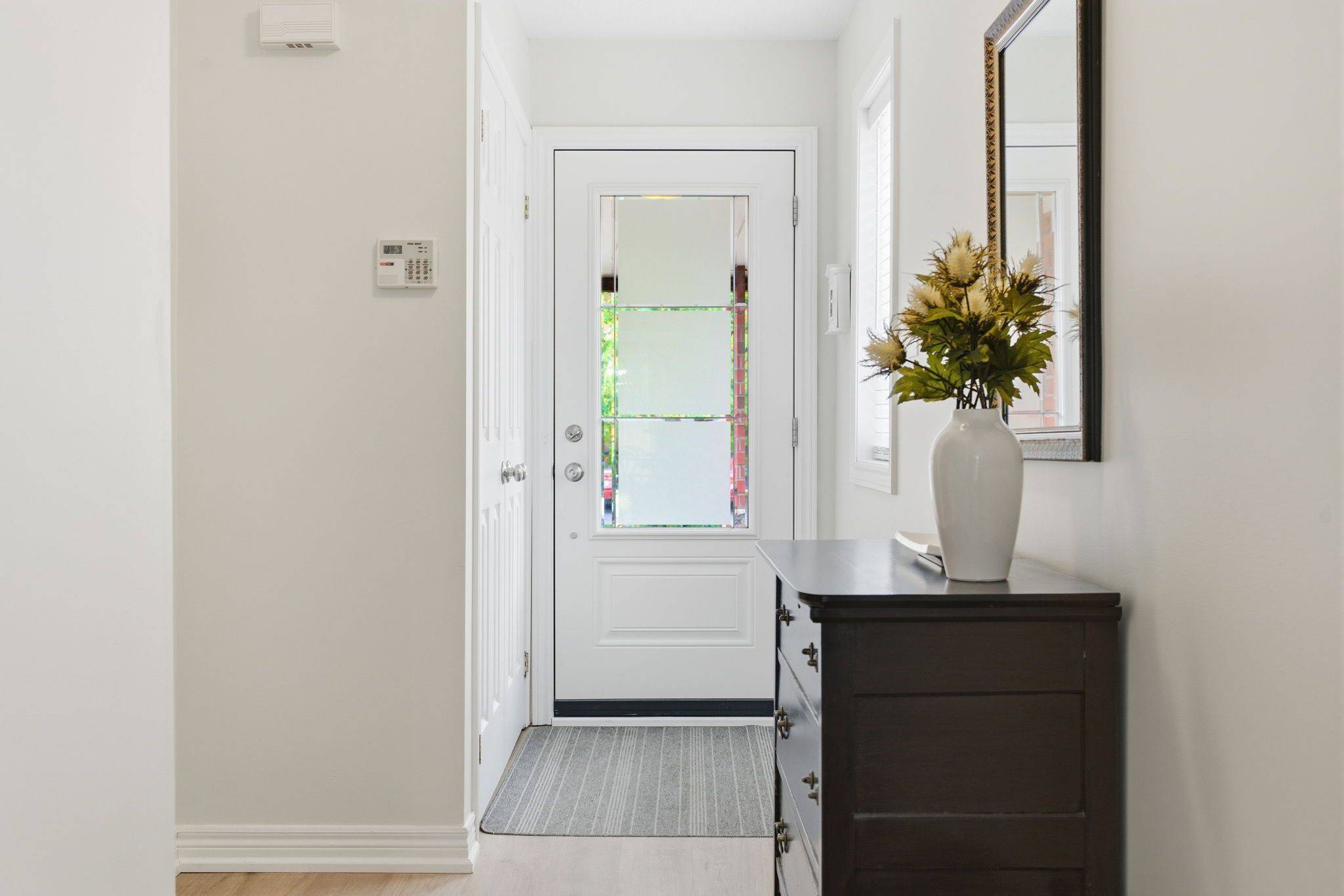 Hamilton, ON L8B 0K8,9 Slater CT