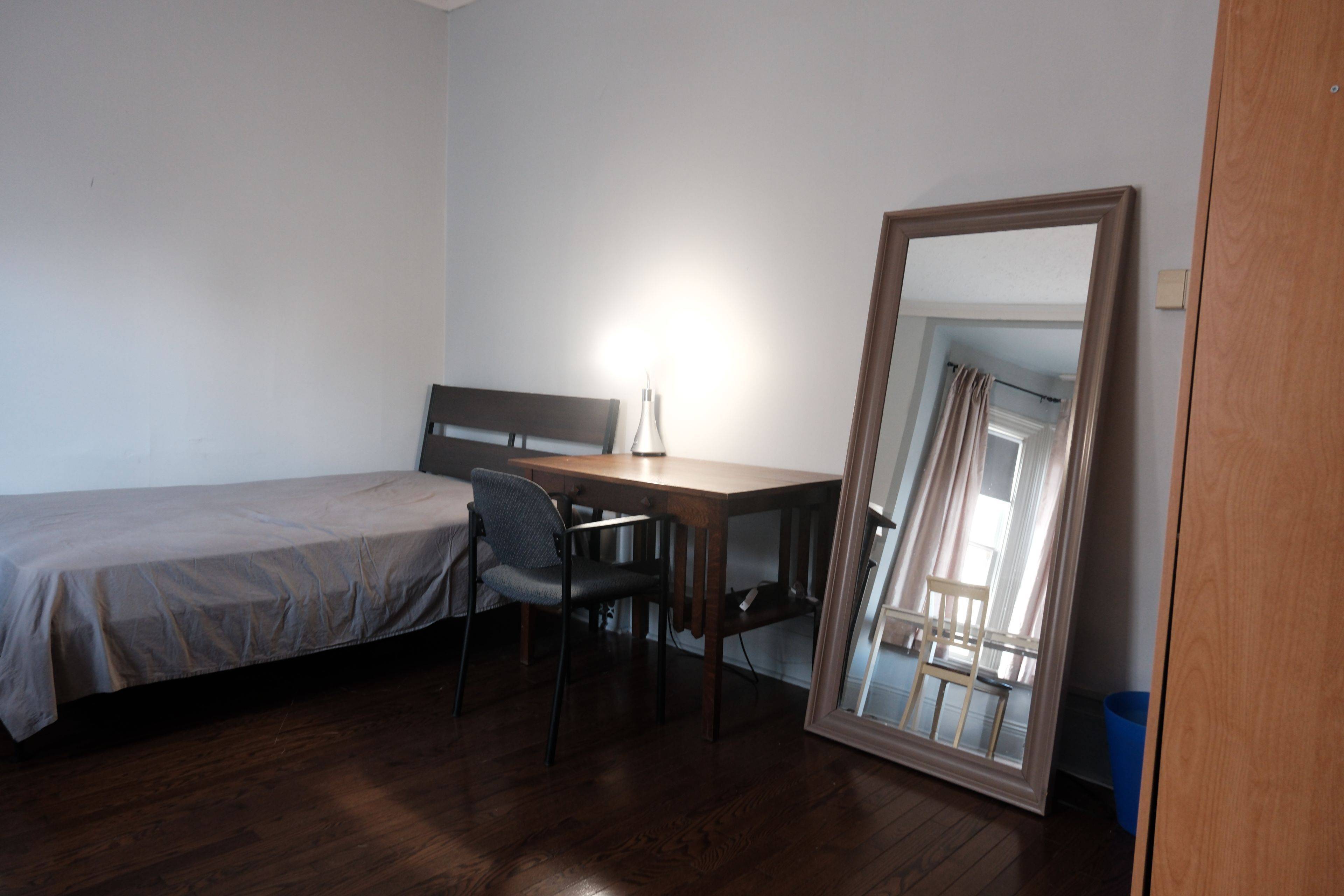 London East, ON N6A 3J7,1055 Richmond ST