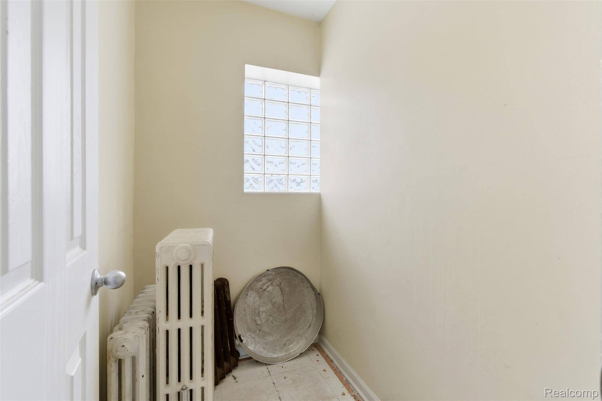 Detroit, MI 48221,4026 W McNichols RD