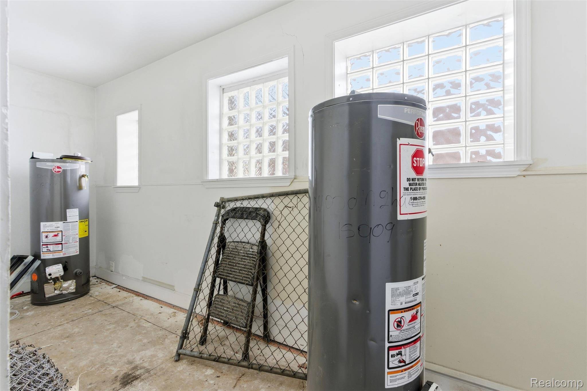 Detroit, MI 48221,4026 W McNichols RD