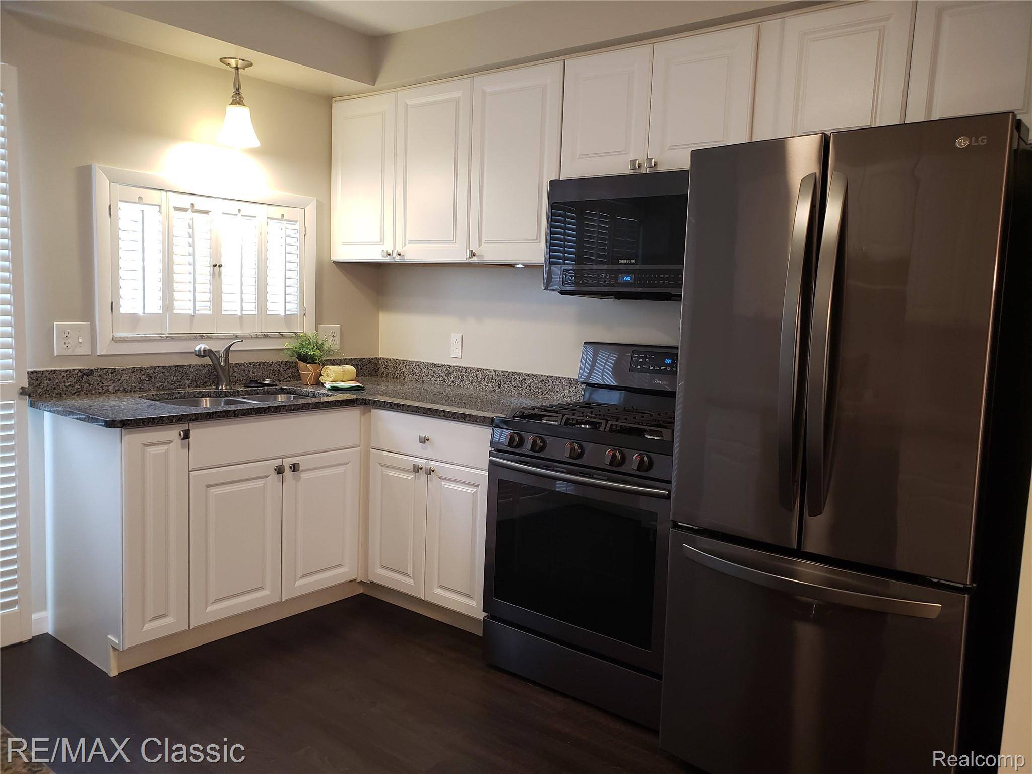 Warren, MI 48093,11803 Meadow Lane DR #71