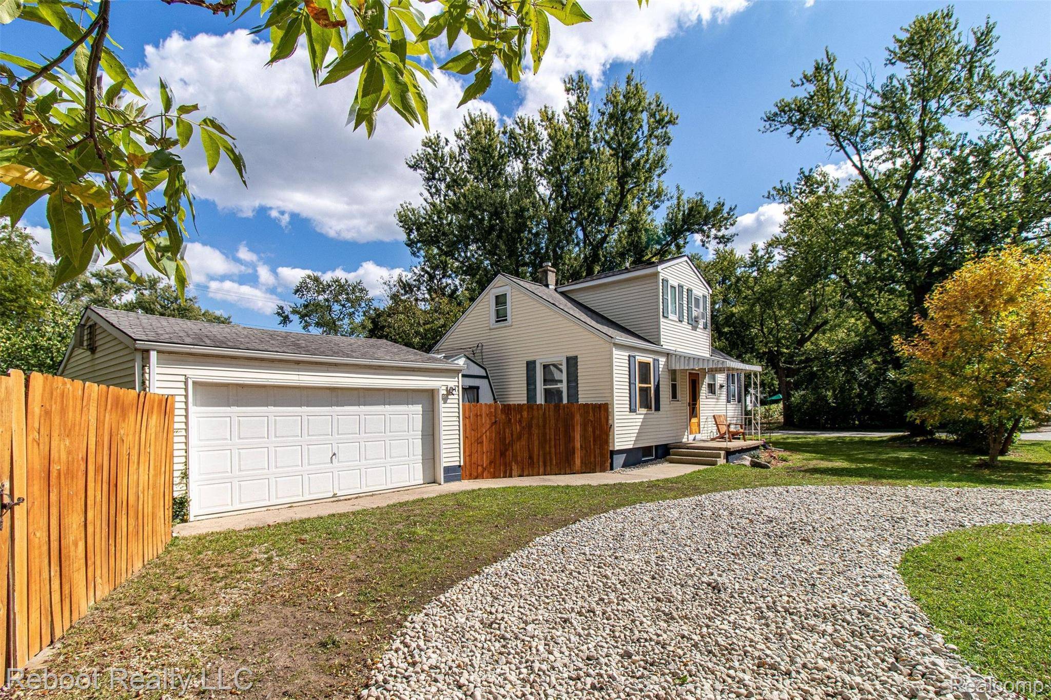 Ann Arbor, MI 48104,3005 Oakwood ST