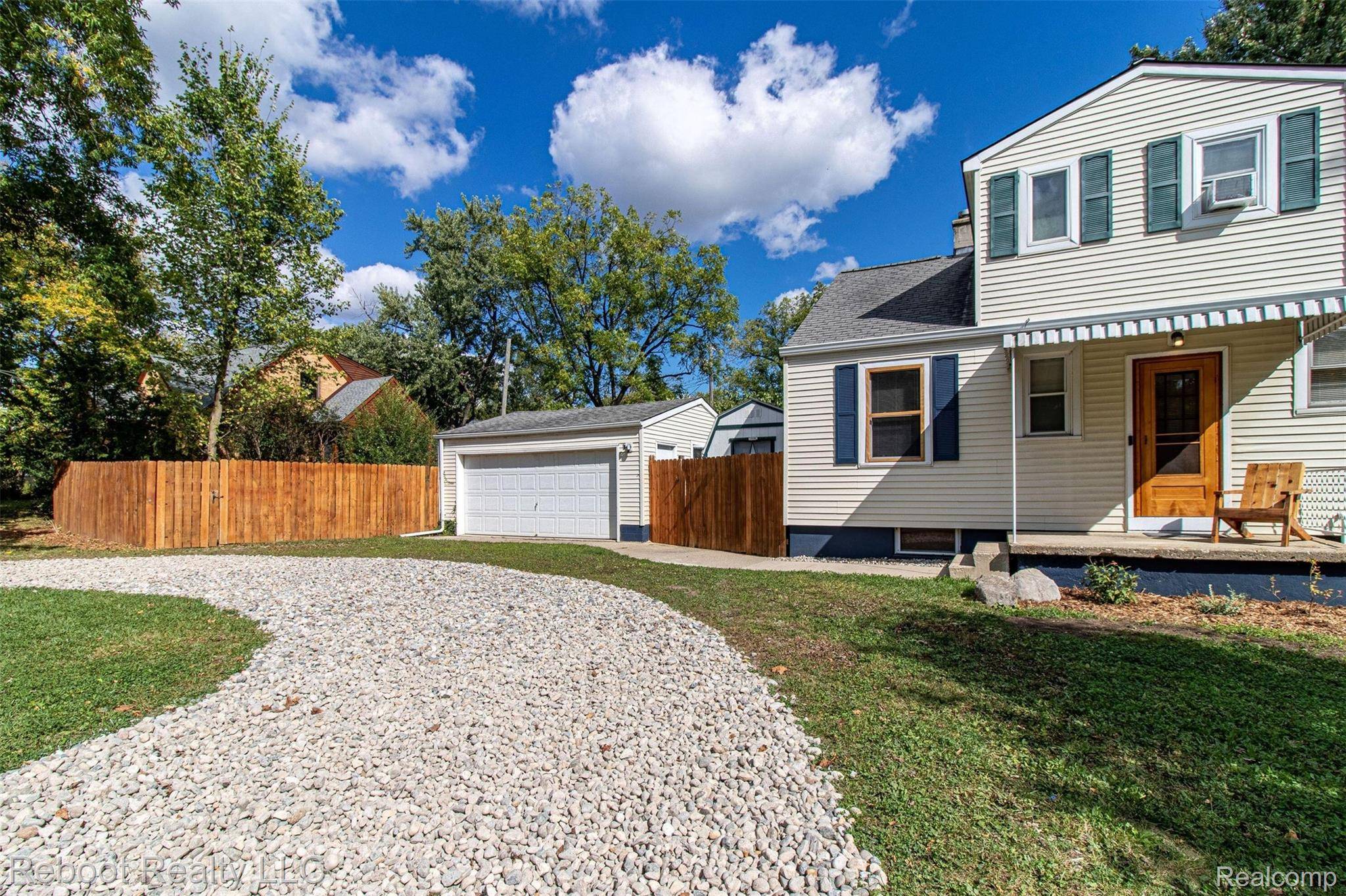 Ann Arbor, MI 48104,3005 Oakwood ST