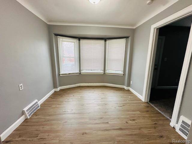 Detroit, MI 48227,9566 Whitcomb ST