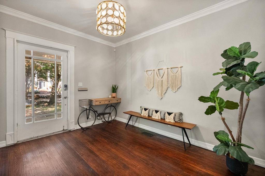 Dallas, TX 75208,318 S Edgefield Avenue