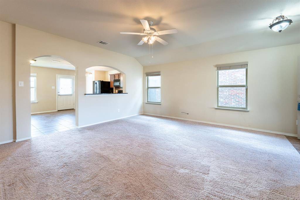 Waxahachie, TX 75167,216 Chimney Rock Drive