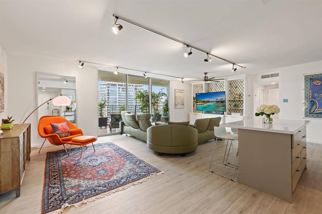 Dallas, TX 75201,3310 Fairmount Street #16B