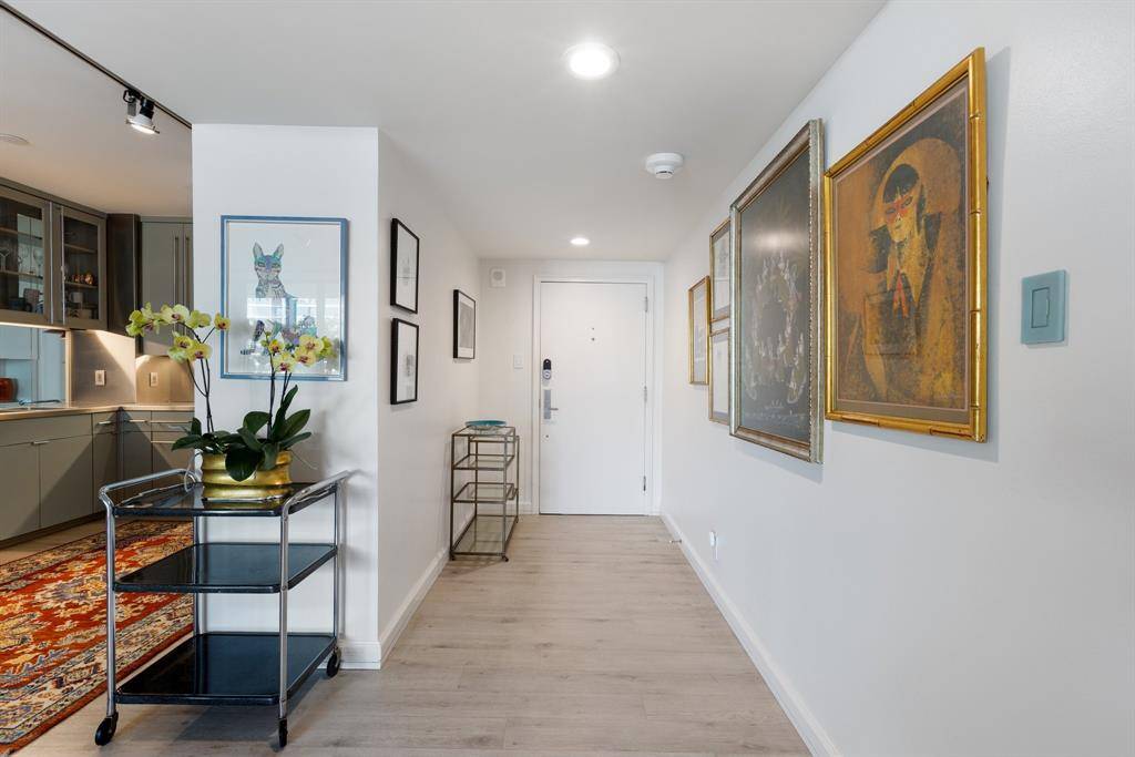 Dallas, TX 75201,3310 Fairmount Street #16B