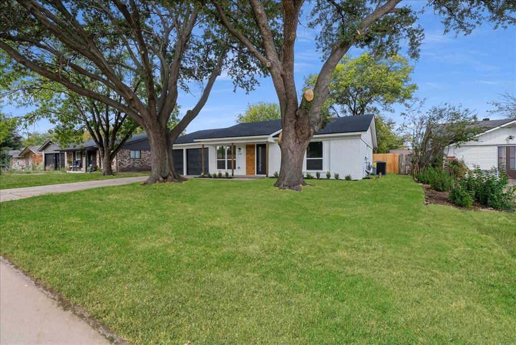 Grand Prairie, TX 75051,214 Santa Cruz Court