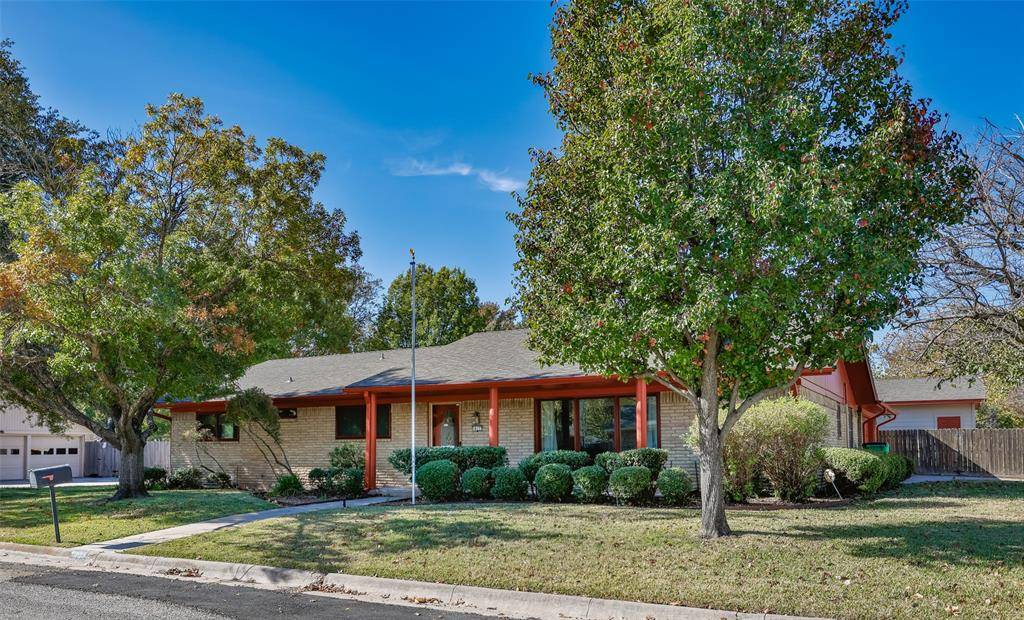 Gainesville, TX 76240,417 Willow Way