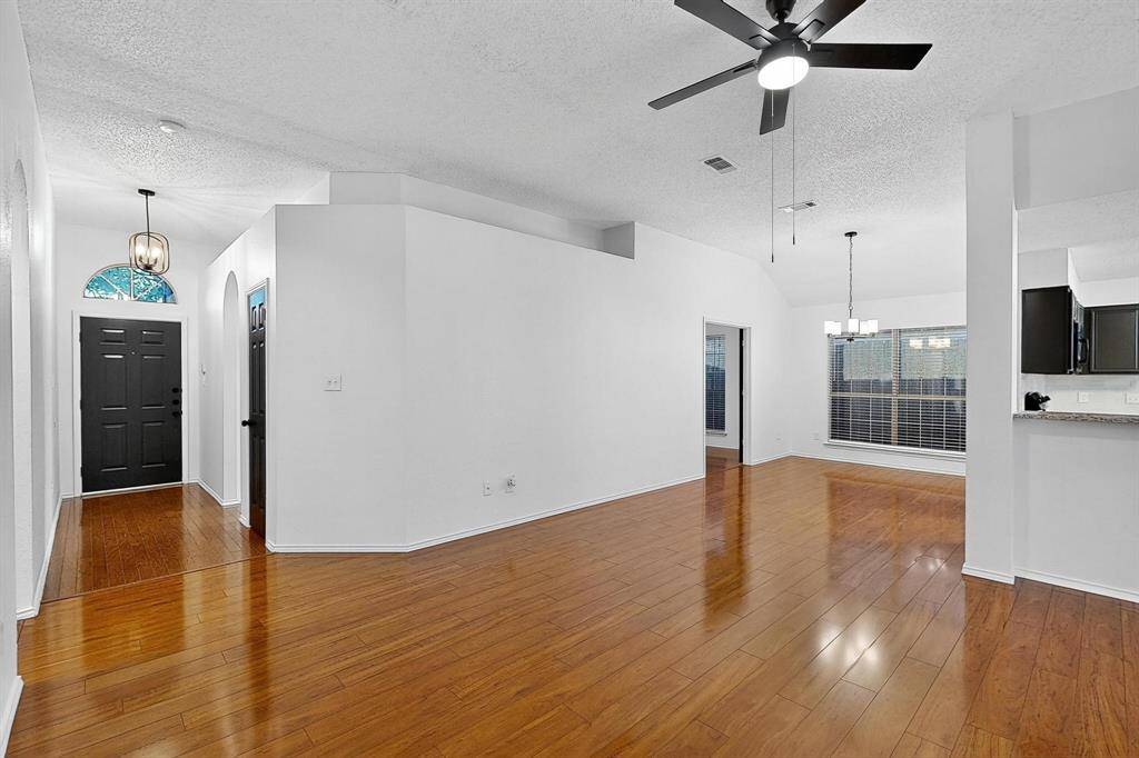 Grand Prairie, TX 75052,3305 Galaway Bay Drive