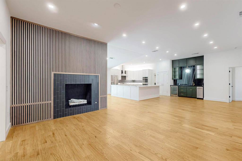 Dallas, TX 75248,15926 Windy Meadow Drive