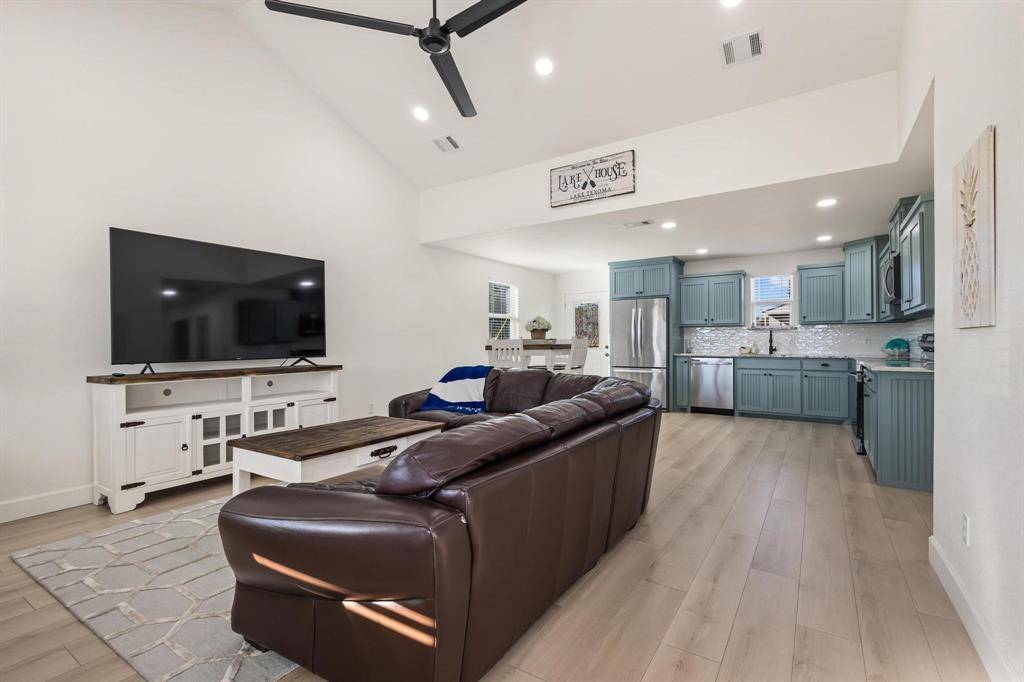 Pottsboro, TX 75076,61 Lee Boulevard