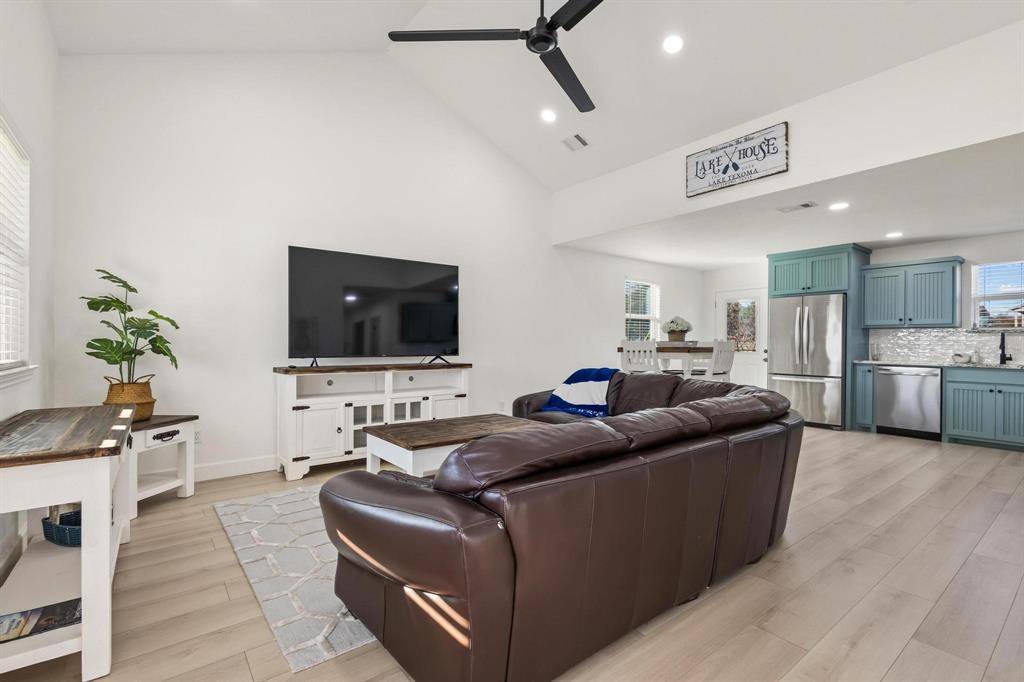 Pottsboro, TX 75076,61 Lee Boulevard