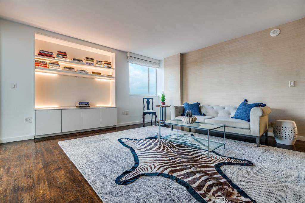 Dallas, TX 75219,3701 Turtle Creek Boulevard #9A