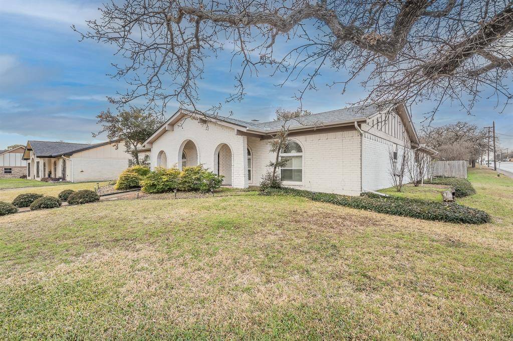 Bedford, TX 76022,1633 Martha Drive