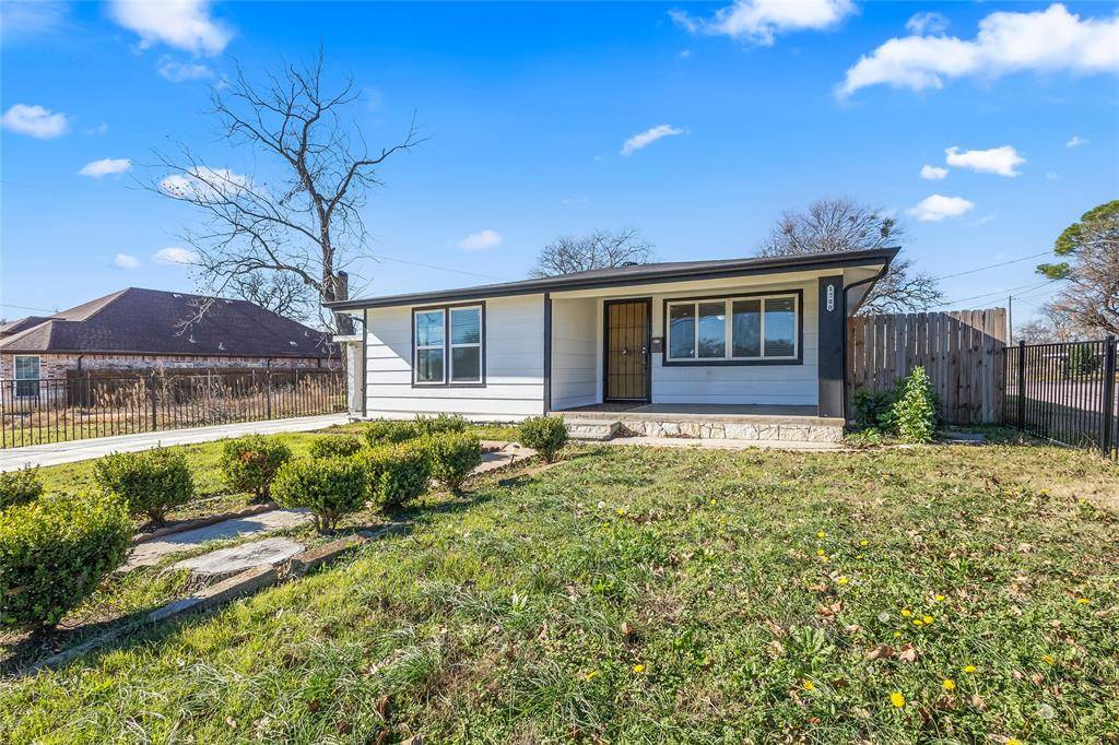 Fort Worth, TX 76105,1700 S Edgewood Terrace