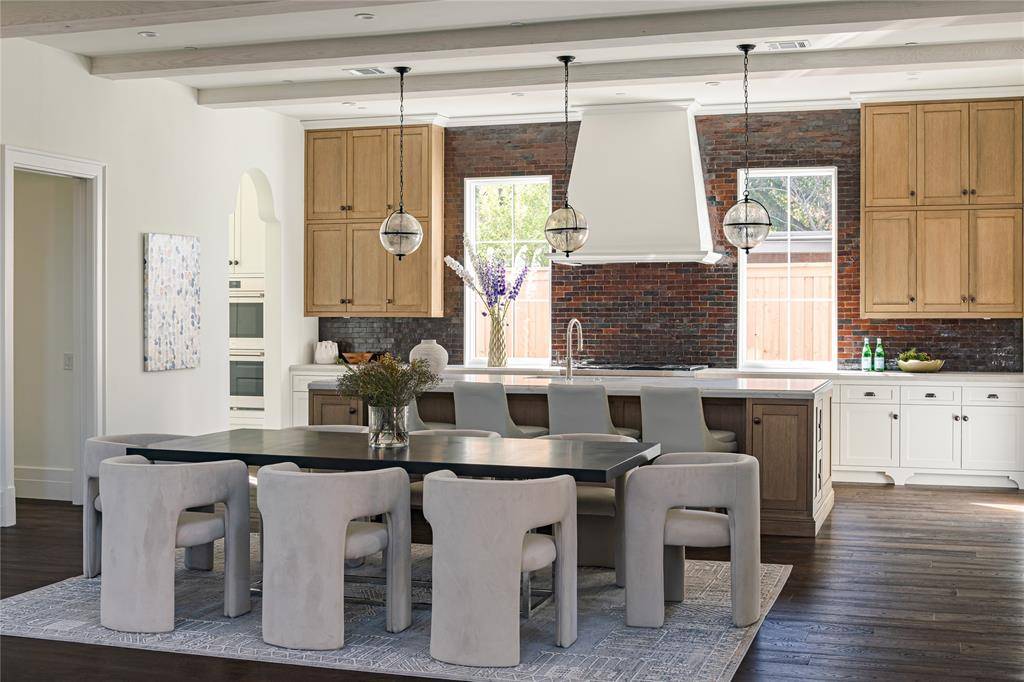 Dallas, TX 75209,4509 Pomona