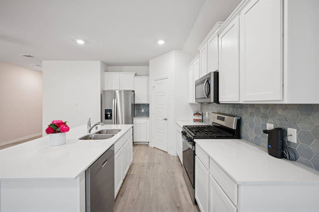 Princeton, TX 75407,907 Marigold Street