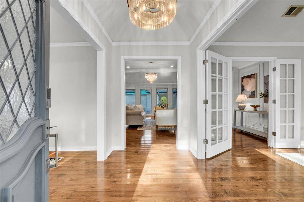 Dallas, TX 75243,9511 Robin Meadow Drive