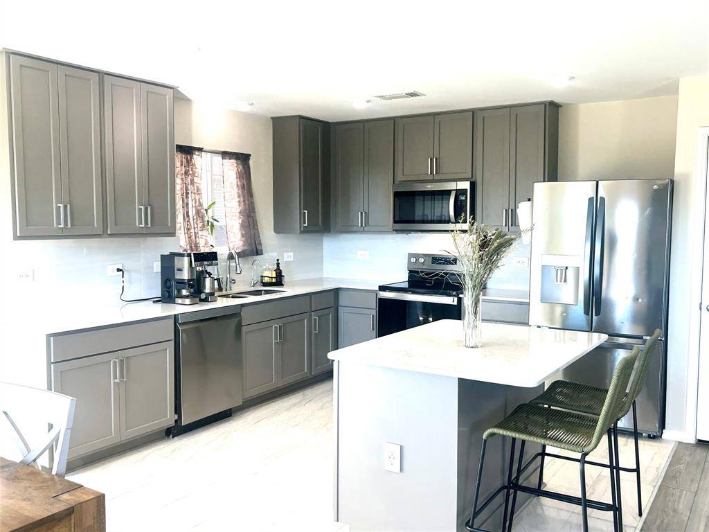 Van Alstyne, TX 75495,455 Manchester Street