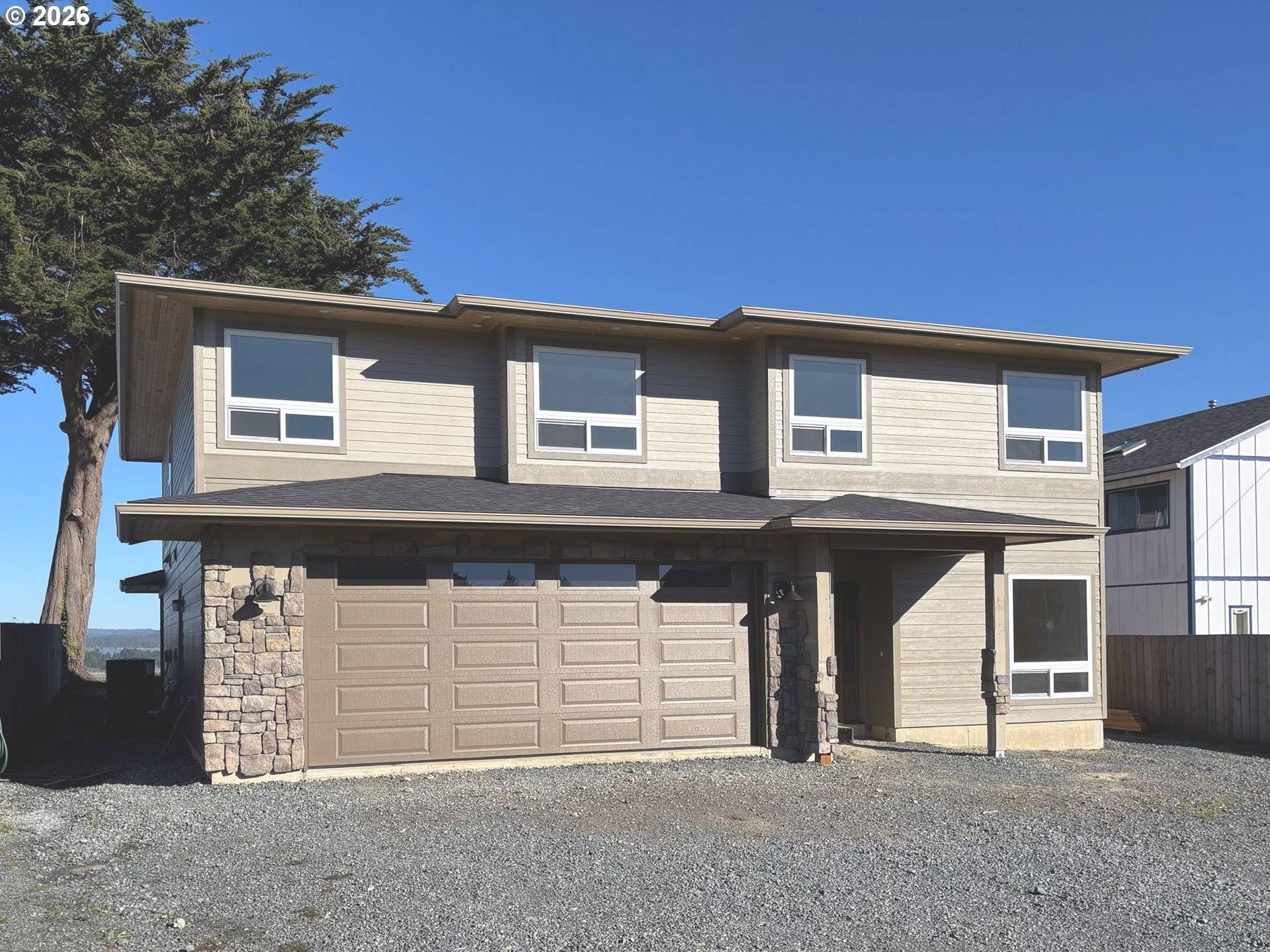 Bandon, OR 97411,360 2ND ST