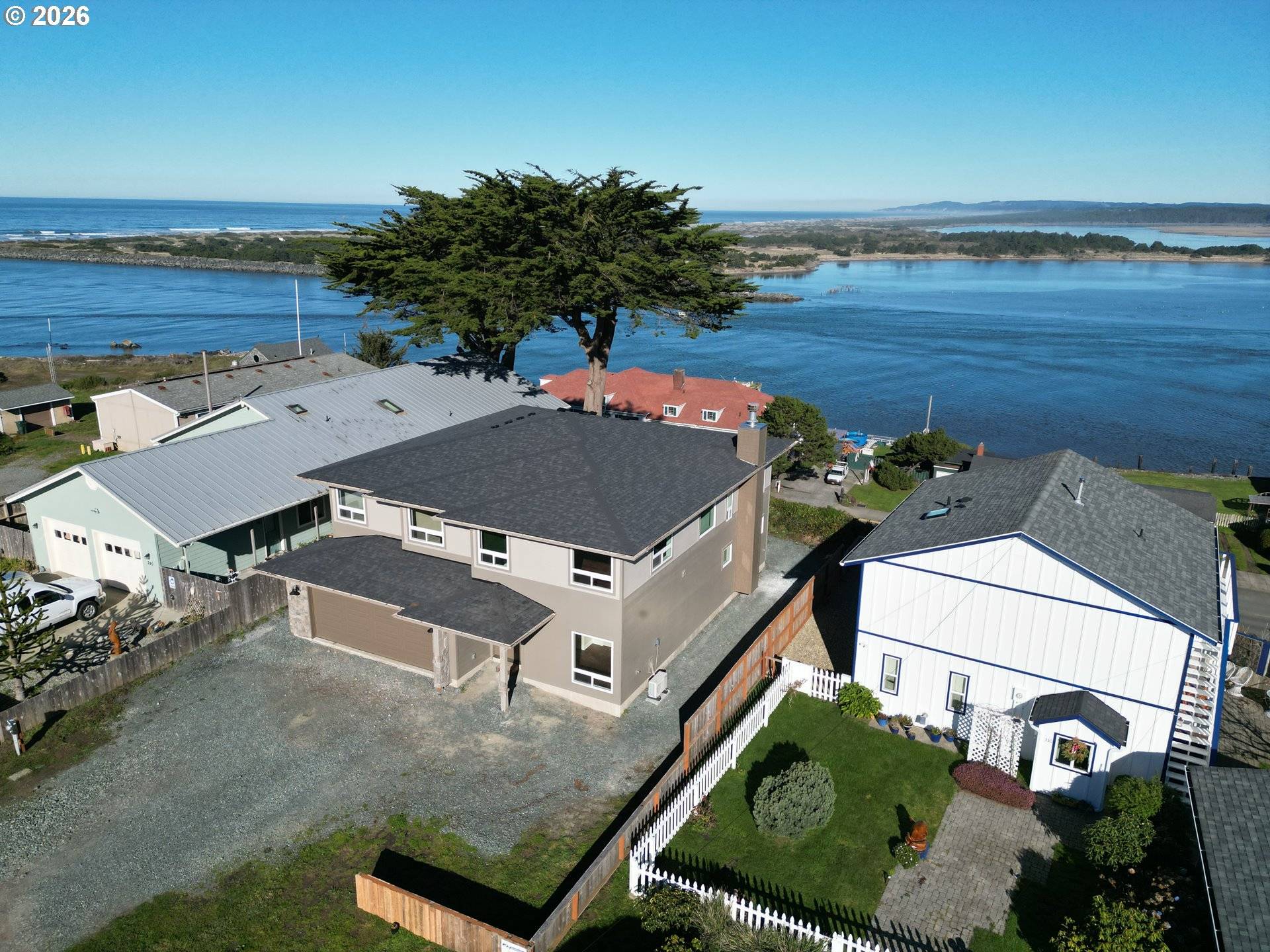 Bandon, OR 97411,360 2ND ST