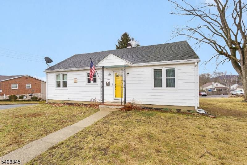 Phillipsburg Town, NJ 08865,1060 Grand St