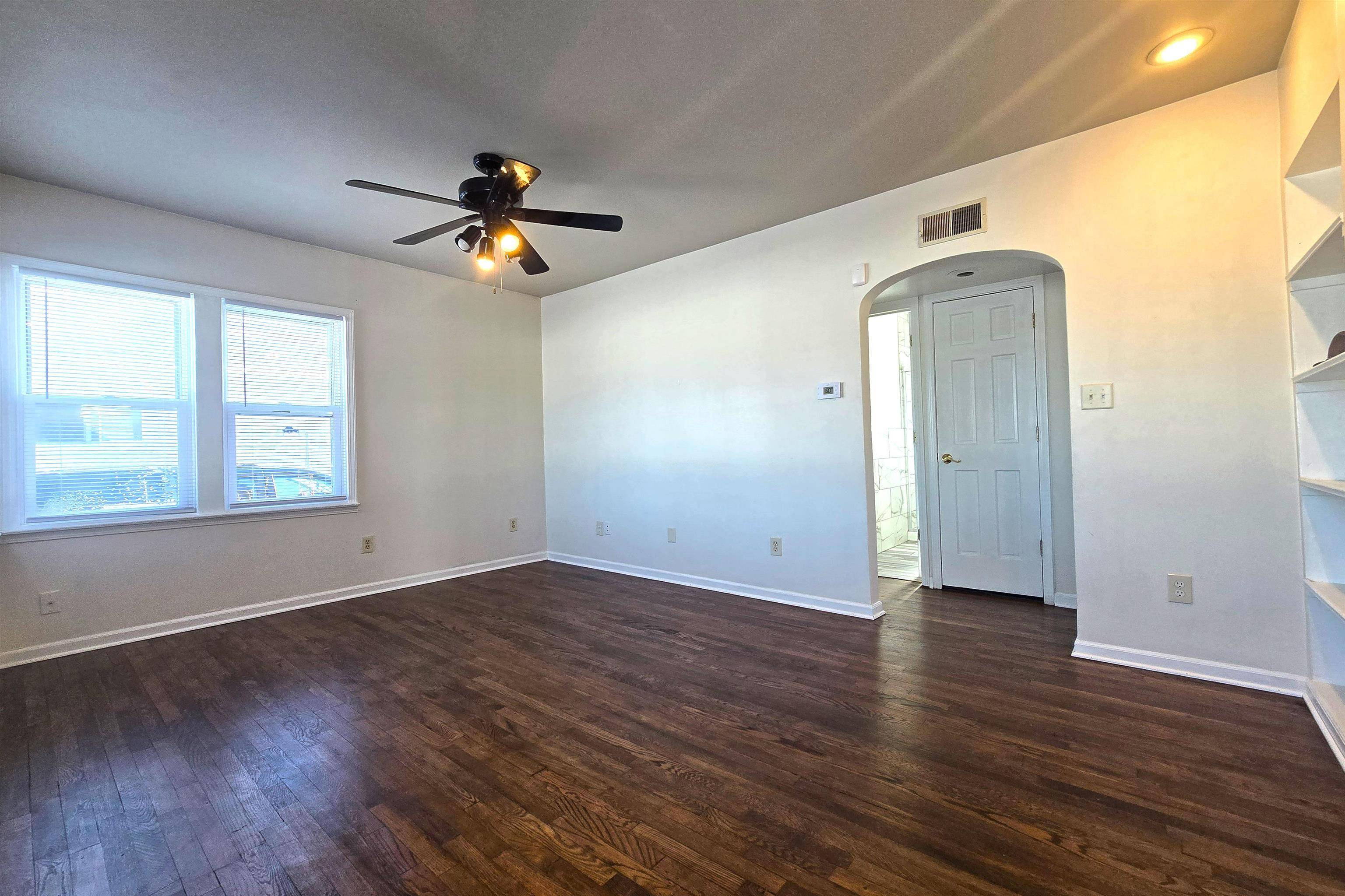 Burton, MI 48529,1216 E Hemphill RD