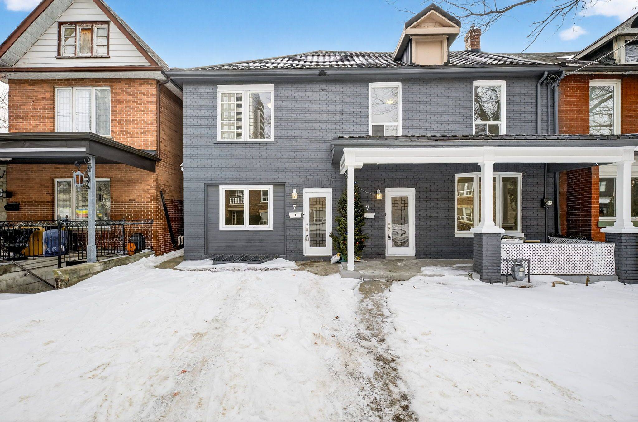 Toronto C02, ON M6G 2K4,7 Ellsworth AVE