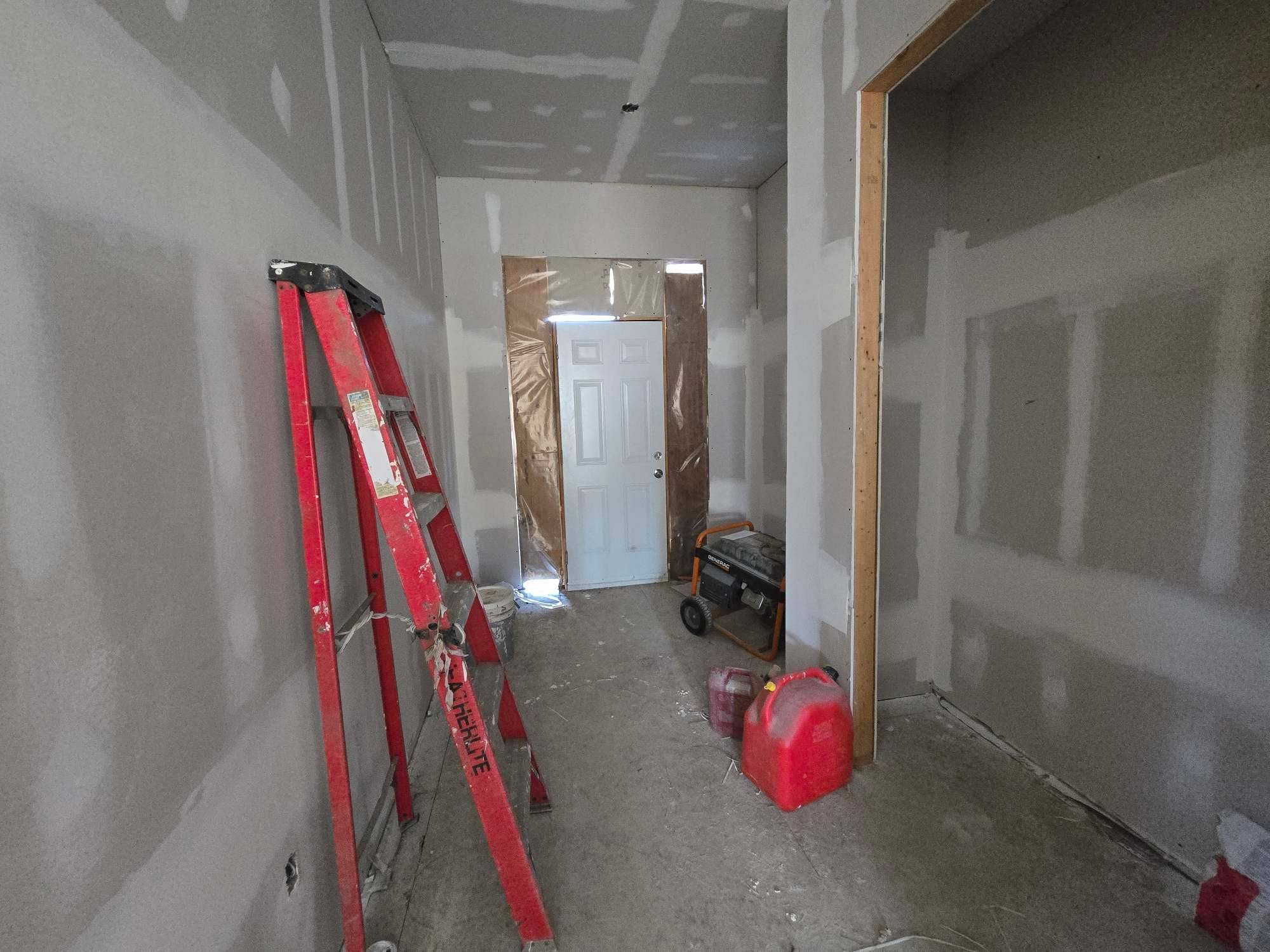 Toronto E04, ON M1K 3J6,68B Laurel AVE