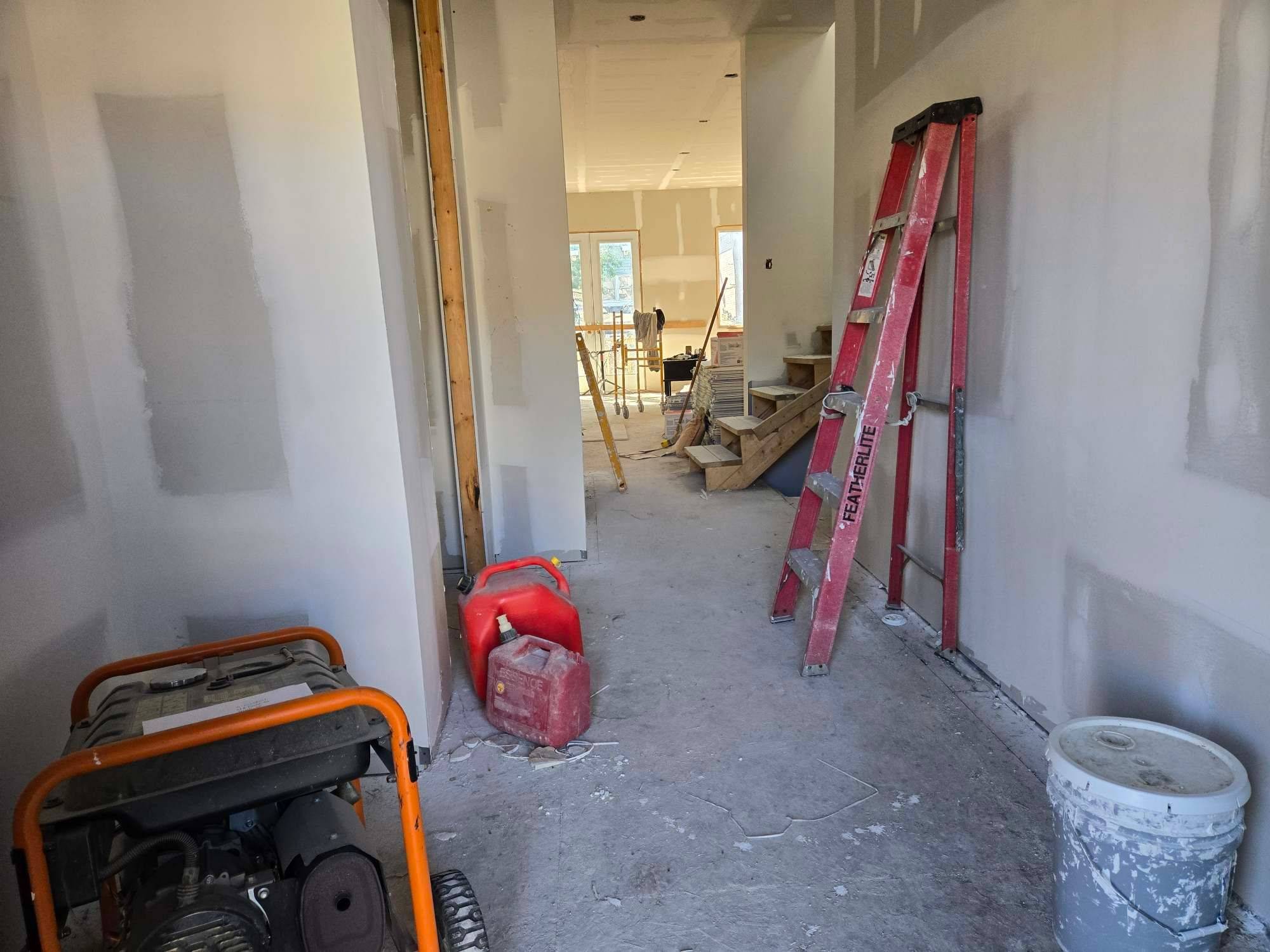 Toronto E04, ON M1K 3J6,68B Laurel AVE