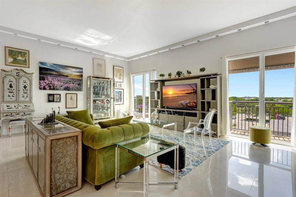 Wilton Manors, FL 33334,2633 NE 14th Ave #505