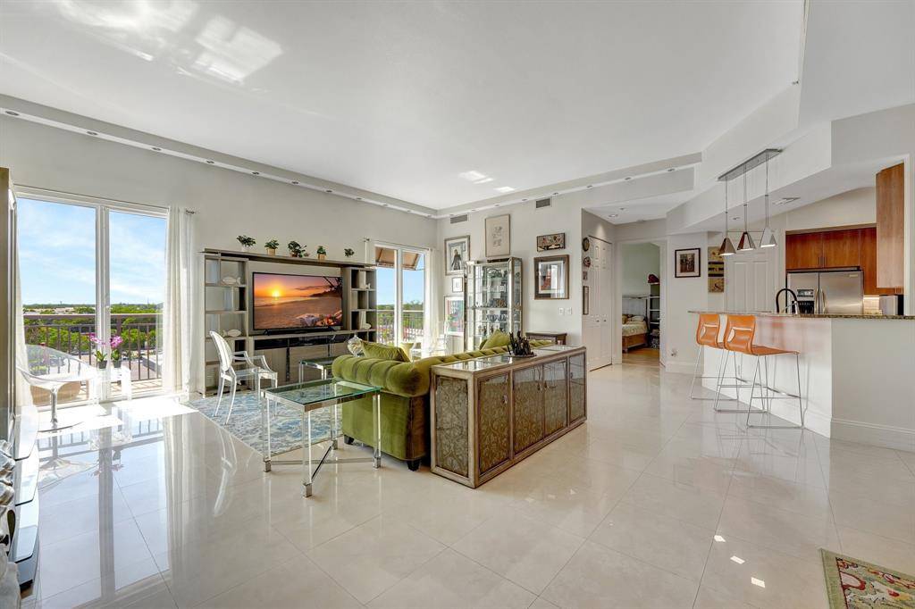 Wilton Manors, FL 33334,2633 NE 14th Ave #505