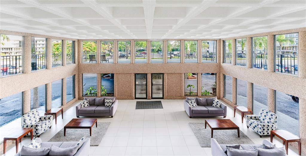 Boca Raton, FL 33428,9440 SW 8th St #308