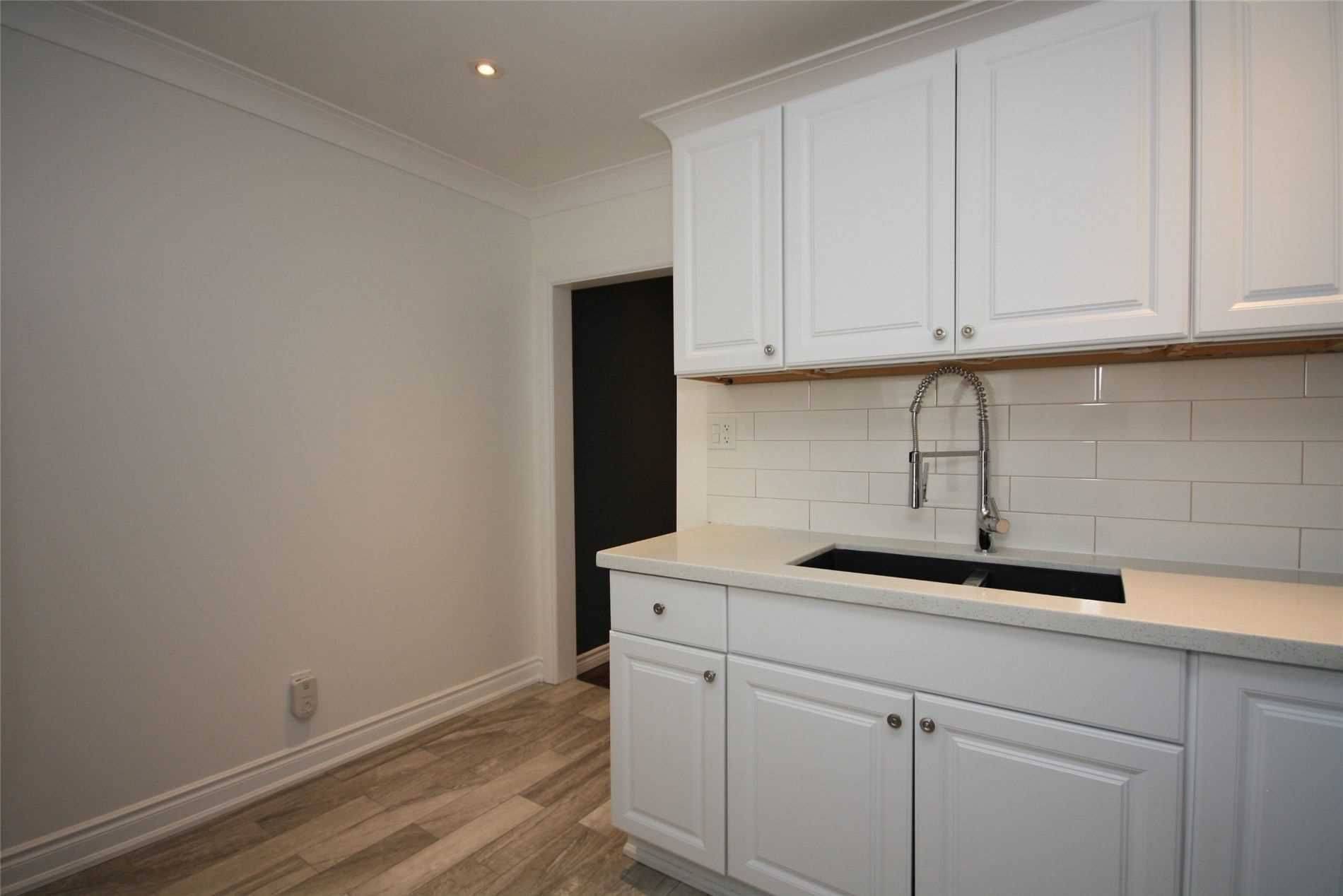 Toronto W02, ON M6G 3V2,825 Ossington AVE #2nd Flr