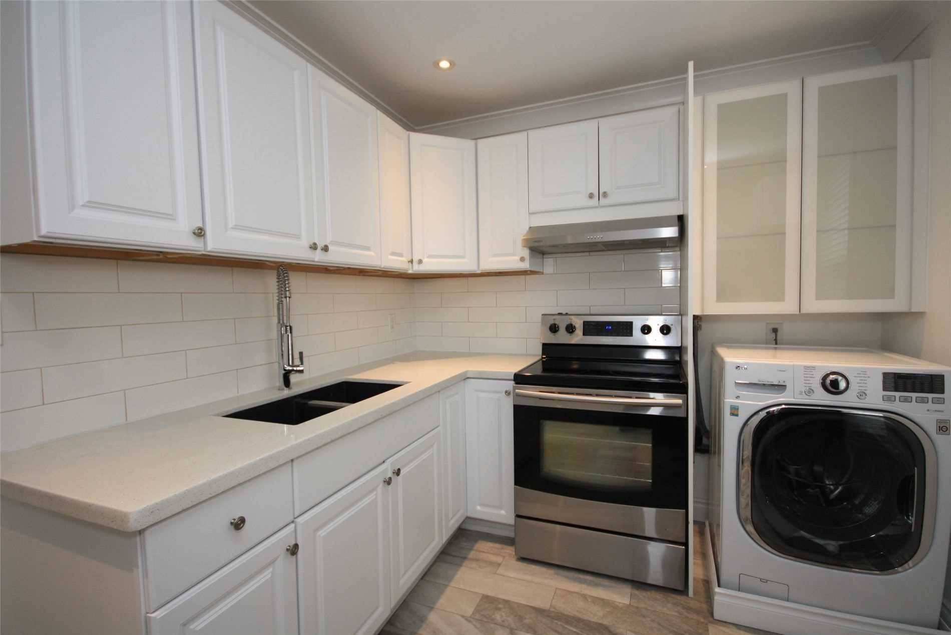 Toronto W02, ON M6G 3V2,825 Ossington AVE #2nd Flr