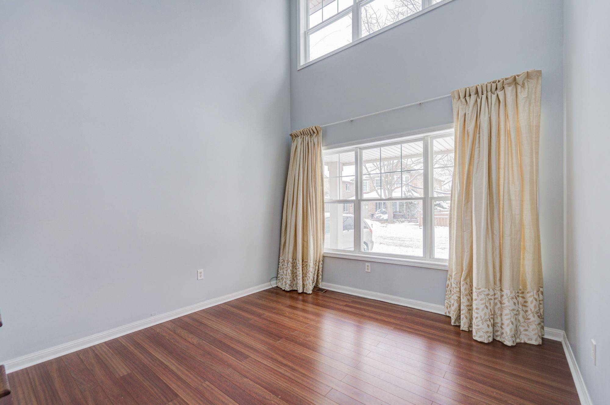 Oakville, ON L6M 4A6,1230 Sagewood CRES