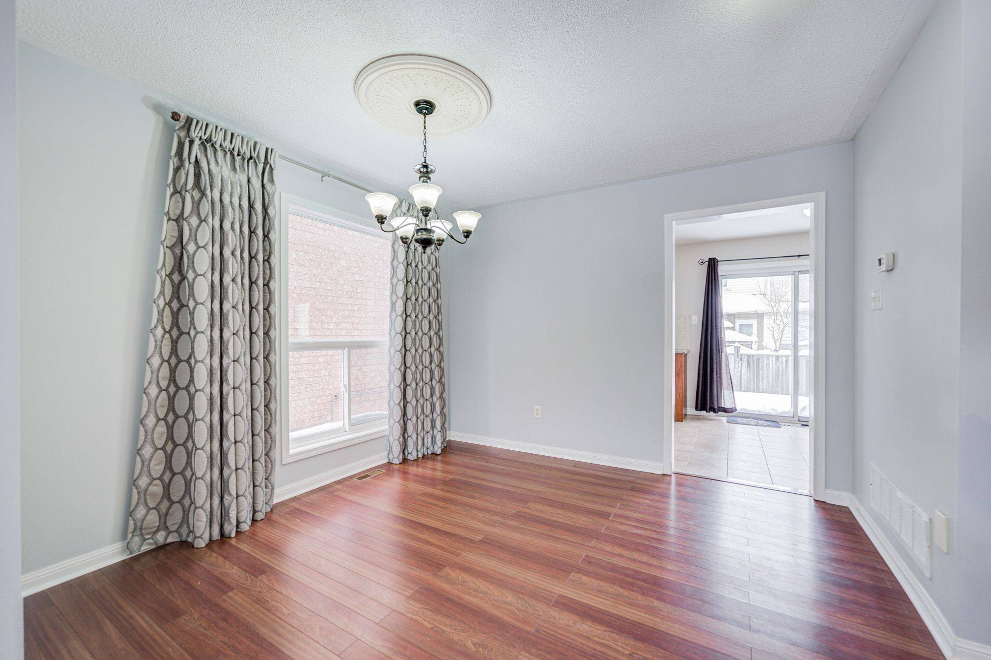 Oakville, ON L6M 4A6,1230 Sagewood CRES