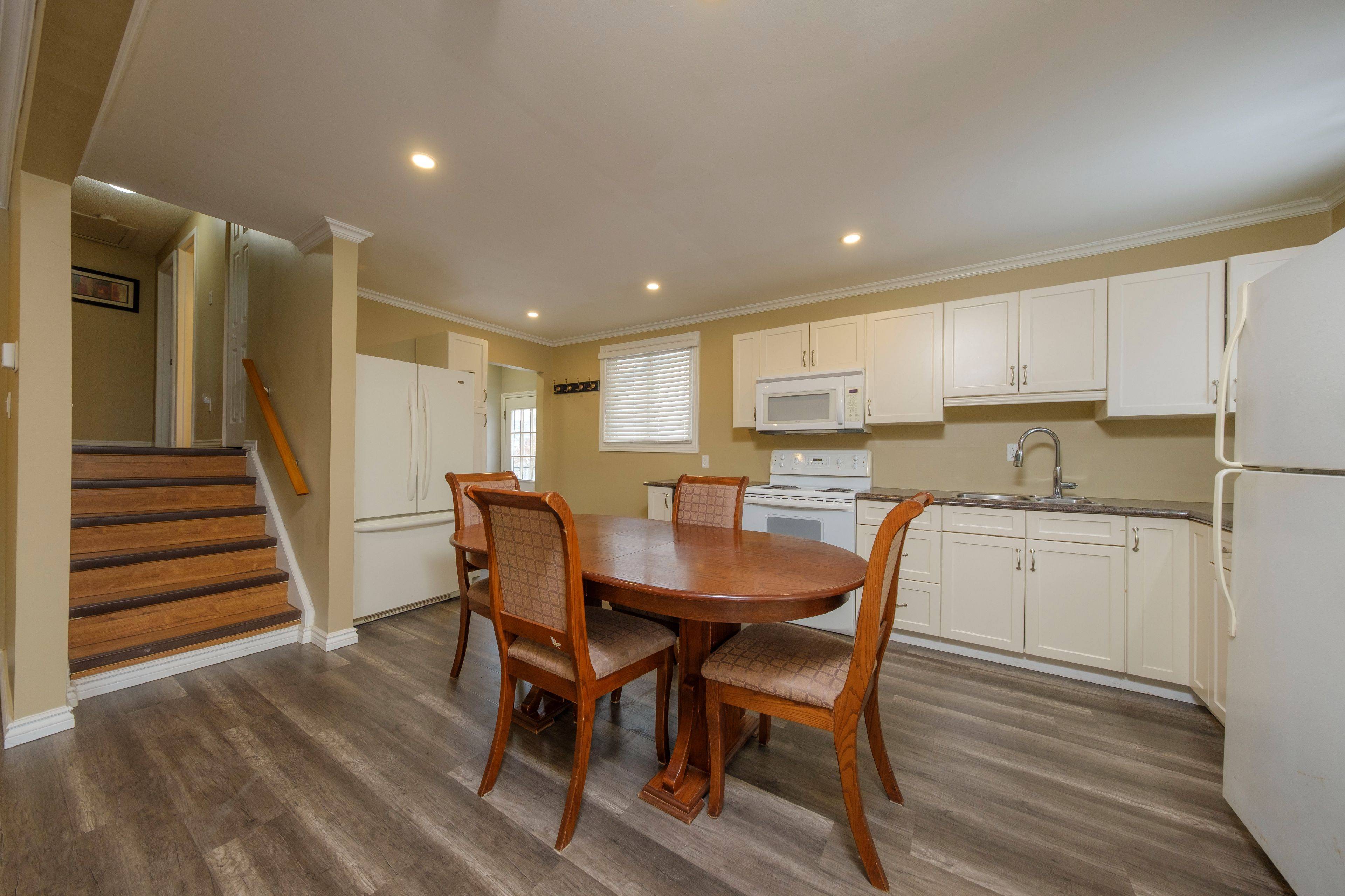 Kincardine, ON N2Z 1S4,708 Johnston CRES W