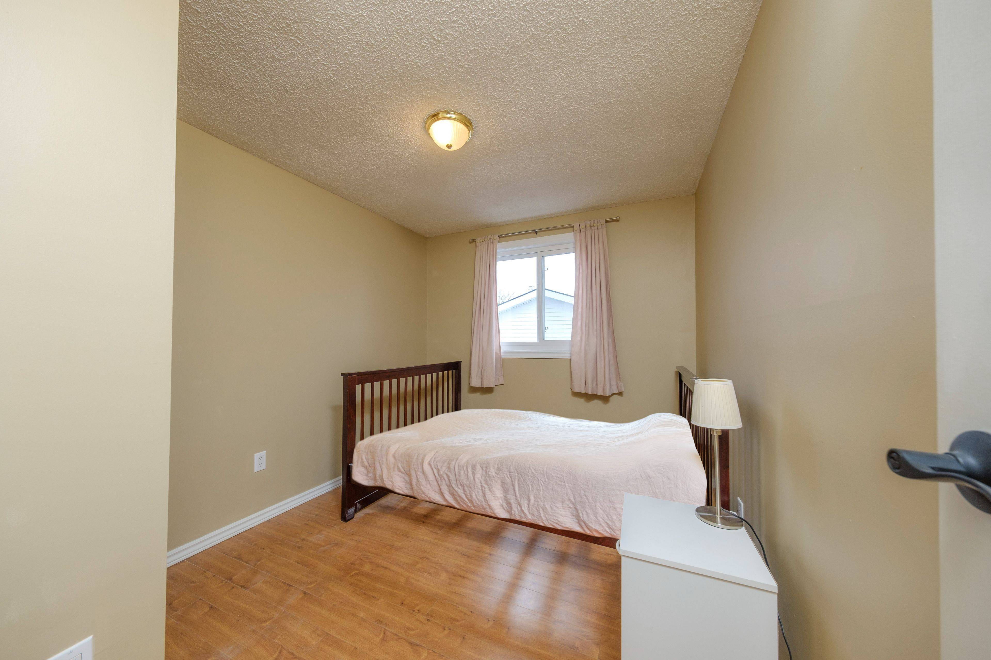 Kincardine, ON N2Z 1S4,708 Johnston CRES W