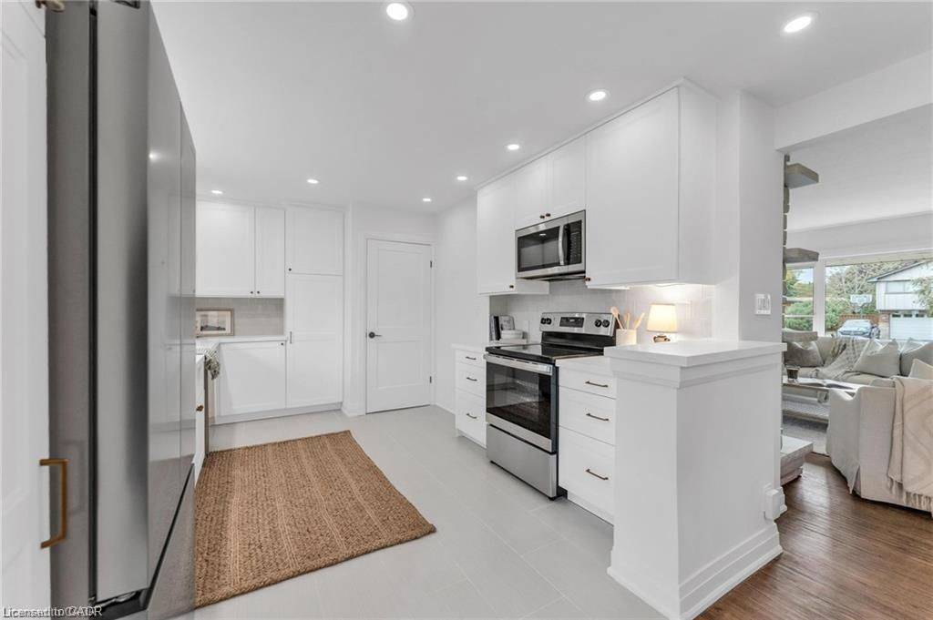 Hamilton, ON L9G 3B7,95 Seneca DR