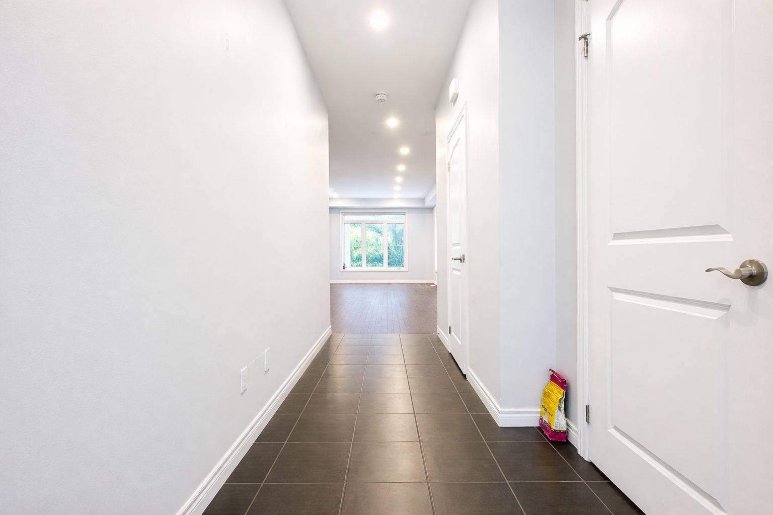 Kitchener, ON N2R 0H2,127 Elmbank TRL #Upper