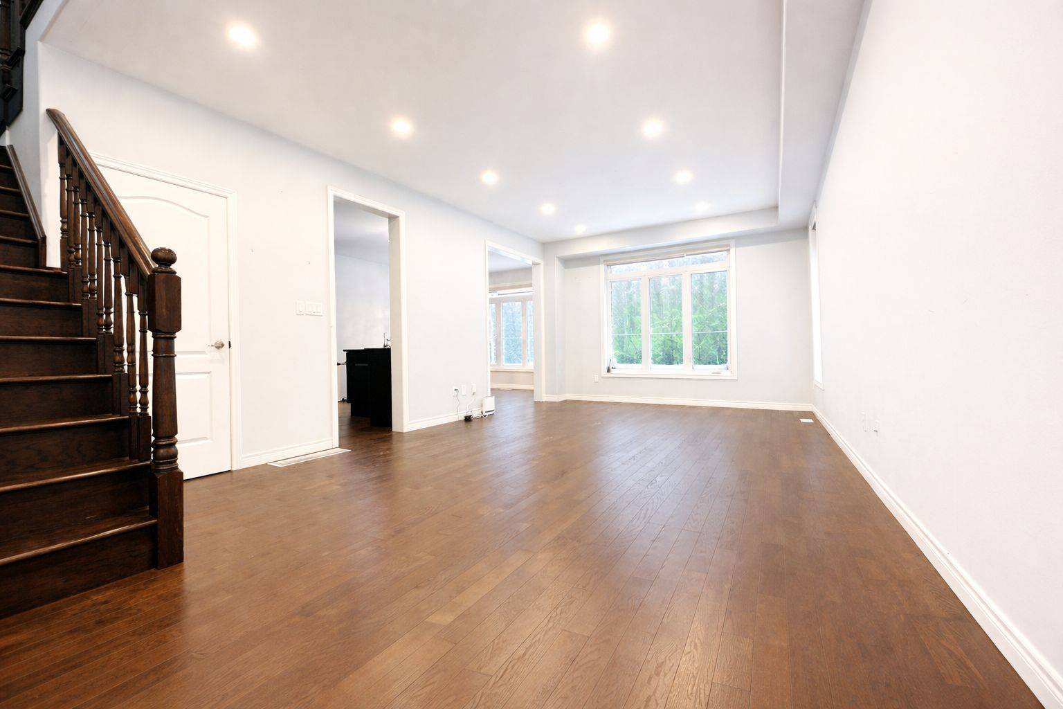 Kitchener, ON N2R 0H2,127 Elmbank TRL #Upper