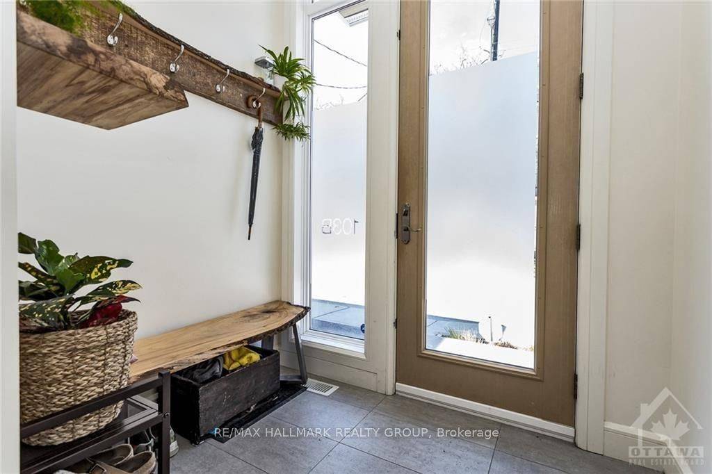 West Centre Town, ON K1Y 1P9,103B Stirling AVE