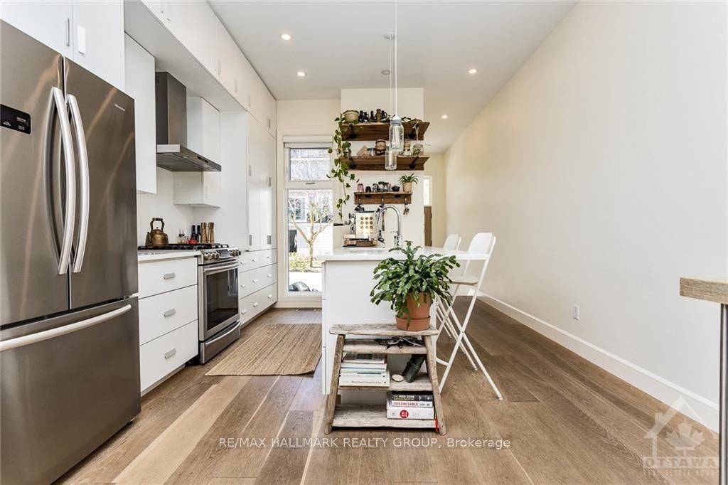 West Centre Town, ON K1Y 1P9,103B Stirling AVE