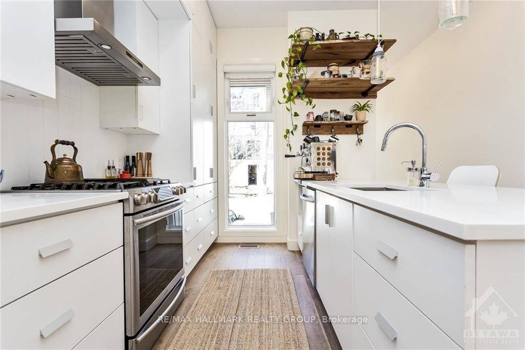 West Centre Town, ON K1Y 1P9,103B Stirling AVE