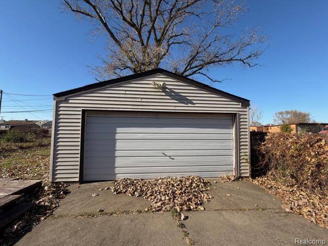 Roseville, MI 48066,28399 Felician ST