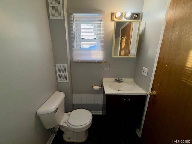 Roseville, MI 48066,28399 Felician ST